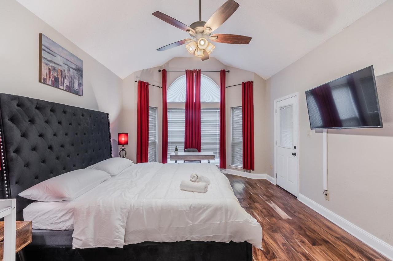 * *Astounding House **Perfect For Family And Friends , Pool , Hot Tub, & Game Room Allen Exterior photo